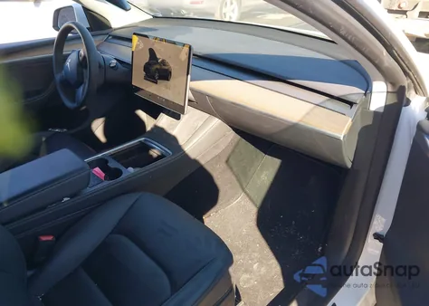 2023 Tesla Model Y Awd/Long Range Dual Motor All-Wheel Drive from USA, damaged, VIN 7SAYGDEE7PA111134